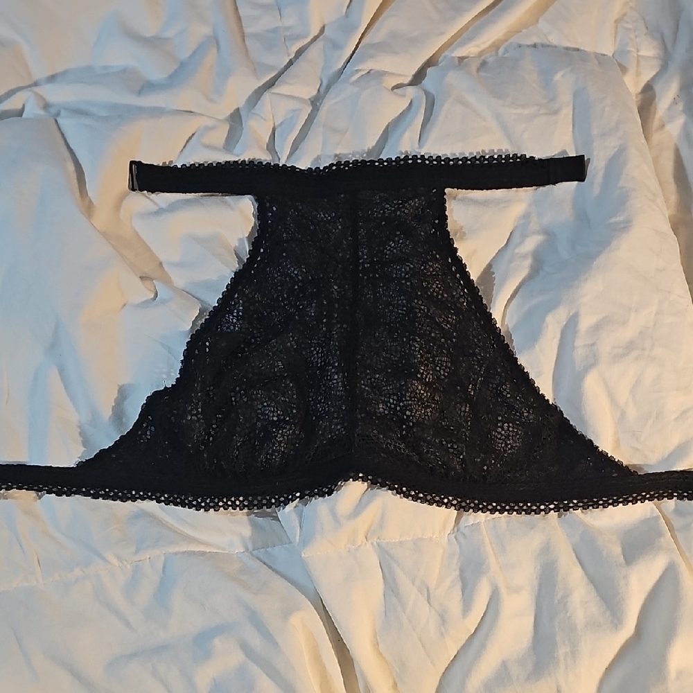 Victoria's Secret High Neck Halter Bralette Med Black Mesh Lace
